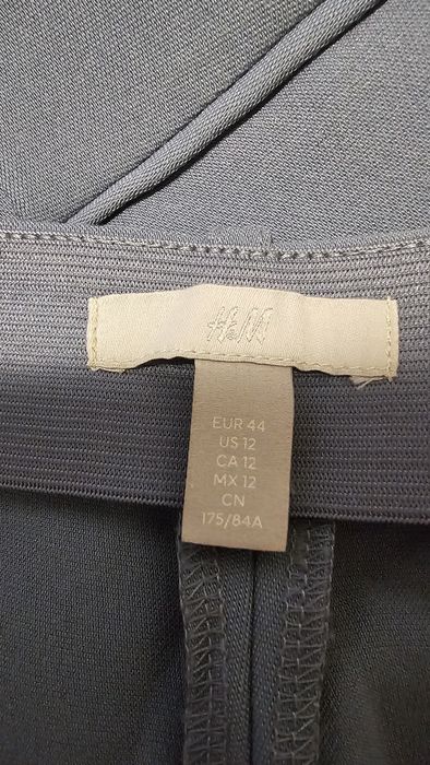 Дамски костюм - сако и панталон