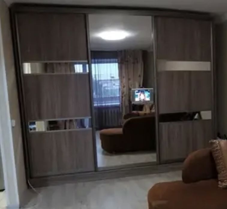 Продам Шкаф-купе