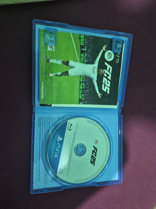 FIFA 25 ( FC 25) .