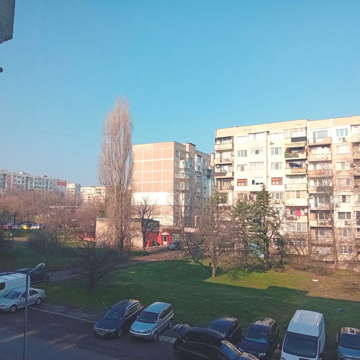 Продавам обзаведен 2 стаен в Люлин 3