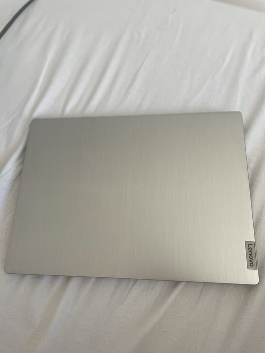 Laptop Lenovo IdeaPad 3 – Ca nou – Full HD!