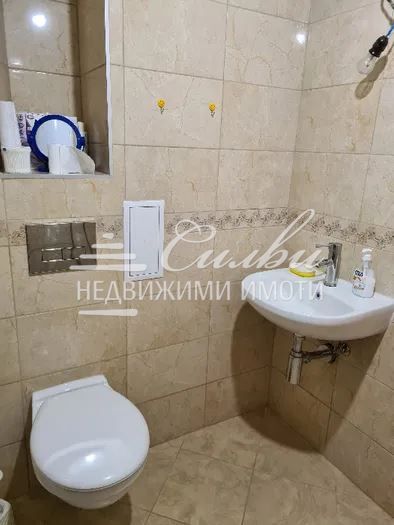 Продава се Тристаен апартамент в Шумен, Добруджански - 103 кв.м за 1367 €/кв.м - Снимка #8