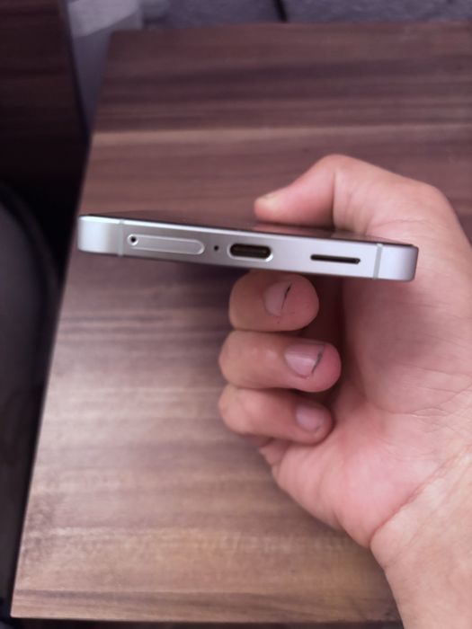 Samsung s26 512GB +Адаптер/калъф/протектор!