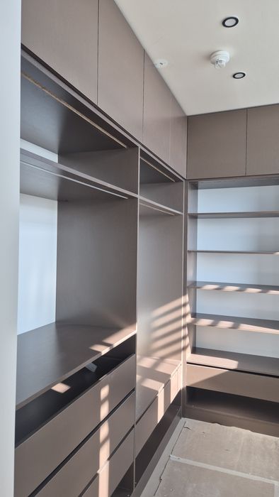 Montez  Mobila si Usi orice tip(Lems,Dedeman,Leroy Merlin,Momax)