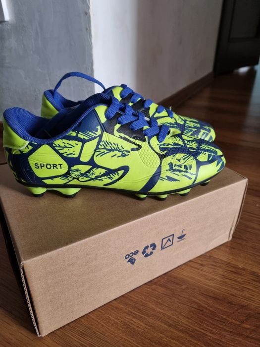 Футбольные бутсы 37рр