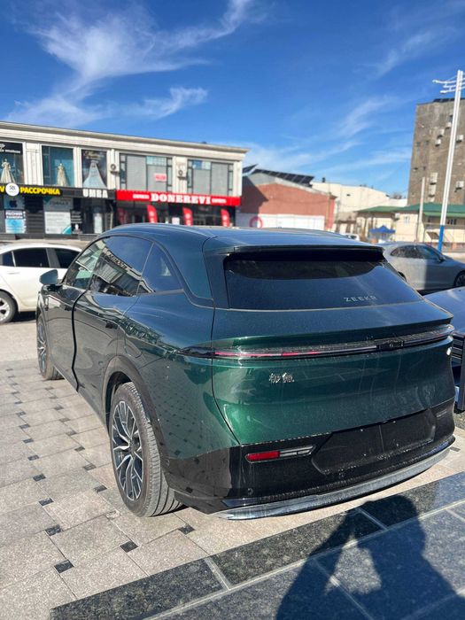 Zeekr 7X AWD Full 3-pozitsiya B/U