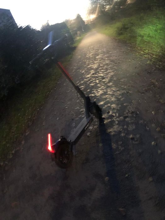 Trotineta electrică ca n8ouă