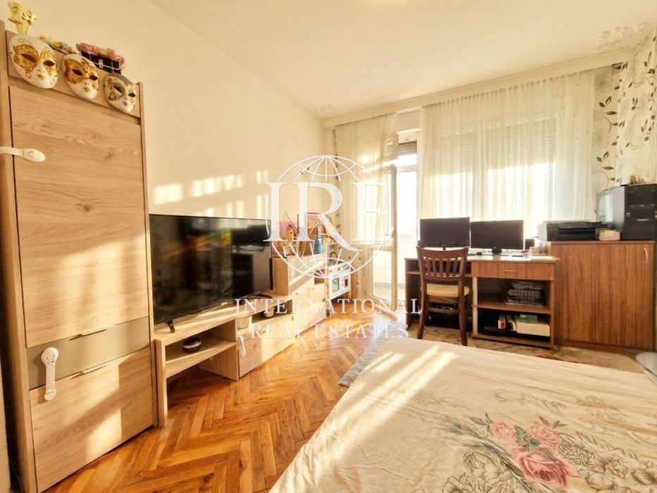 Многостаен в Добрич-Добротица - Варненска    135 m2  - 102258 euro