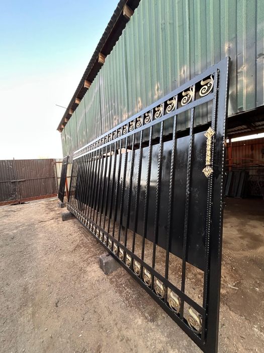 Ворота откатные вместе с забором