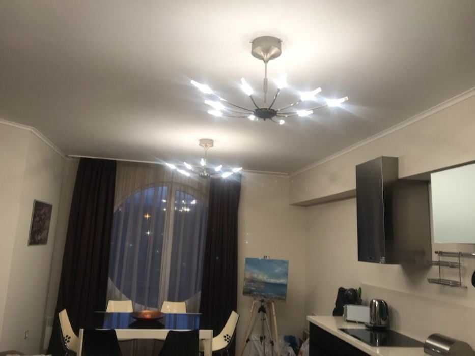 Продава се Тристаен апартамент в София, Център - 91 кв.м за 1141 €/кв.м - Снимка #3