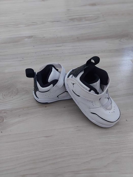 Детски маратонки Nike Jordan