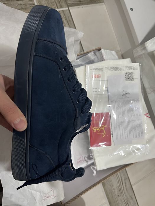 Продам Лабутены новые