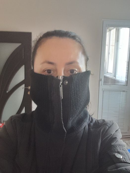 Дамско черно яке от плат