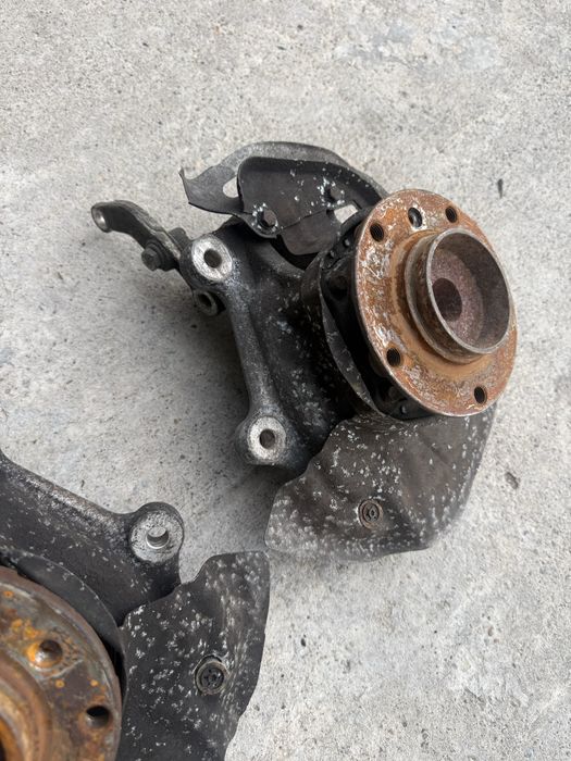 Передние Цапфы на BMW e39