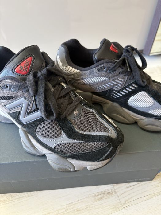 Дамски маратонки New Balance 9060