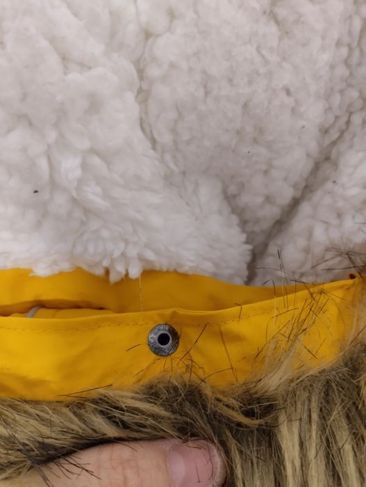 Куртка 2000 тенге