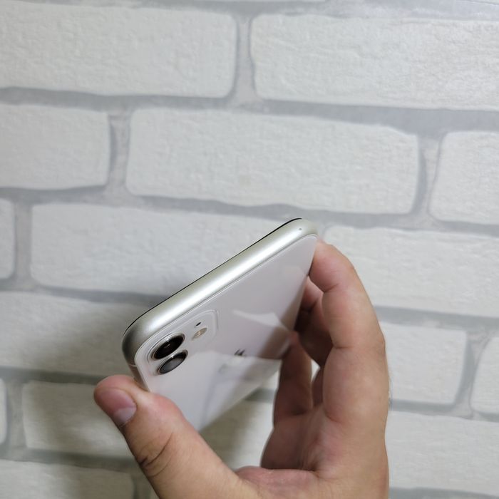 IPhone 11  64 GB