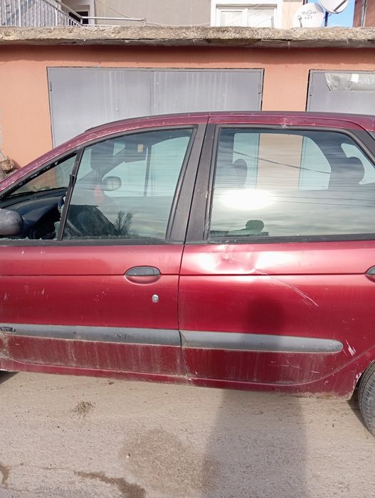 Рено Меган Ценик  2.0 Бензин. Газ за ЧАСТИ или ЦЯЛ