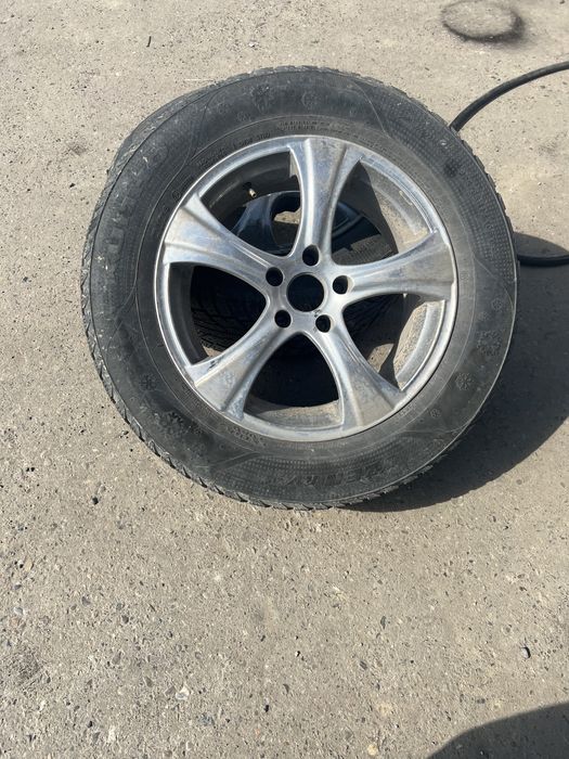 Продам диски с зимней резиной