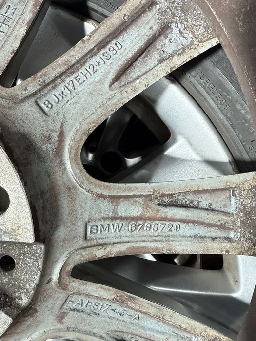 JANTE BMW R17 / 5x120 / SERIA 5 F10 F11 6780720 / 225/55Z R17 101W XL / 8JX17EH2+IS30 + CAUCIUCURI (X4)