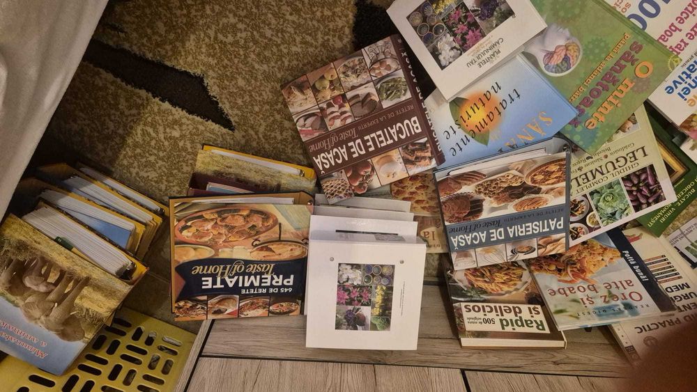 Vand carti noi din colectia Reader's Digest si carti mai vechi