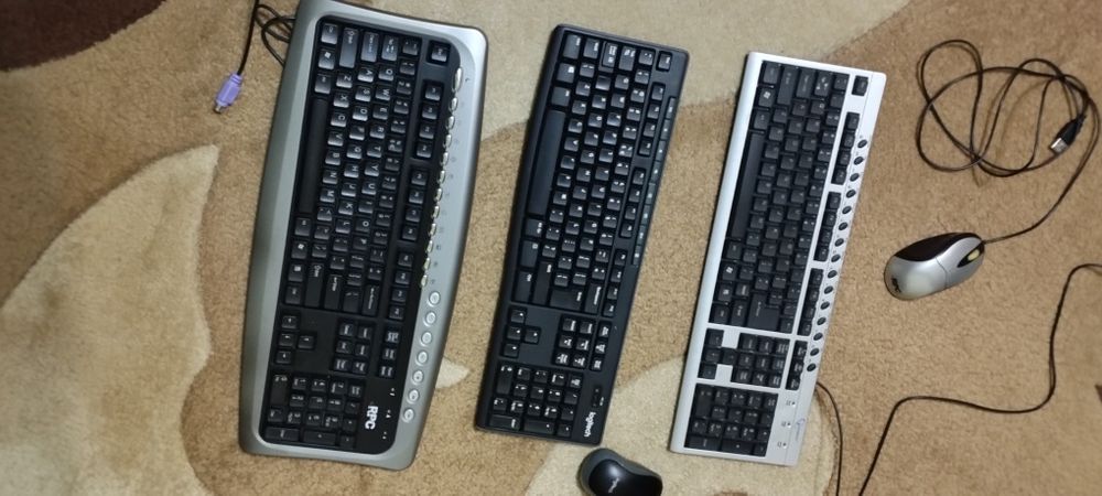 Tastaturi calculator și mouse