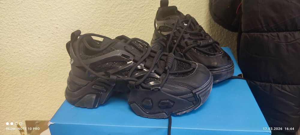 Дамски маратонки – №38