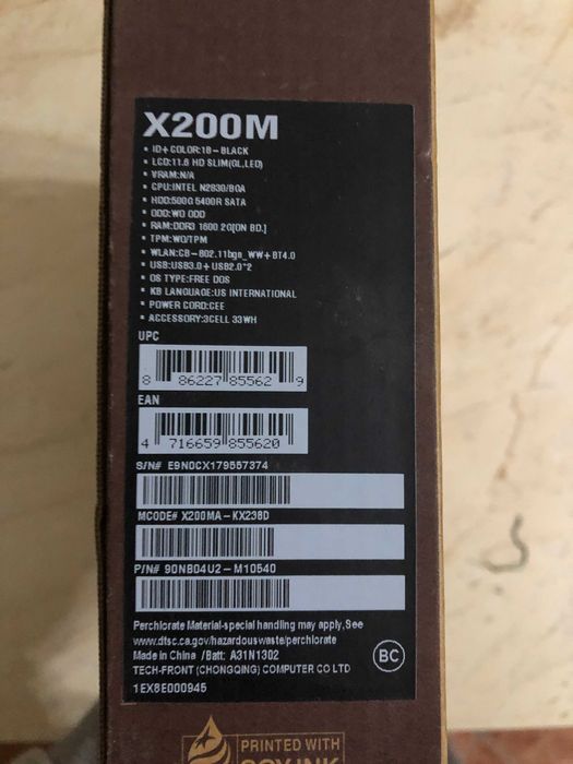 Laptop ASUS X200MA 11.6 inchi cu windows 8 in cutie