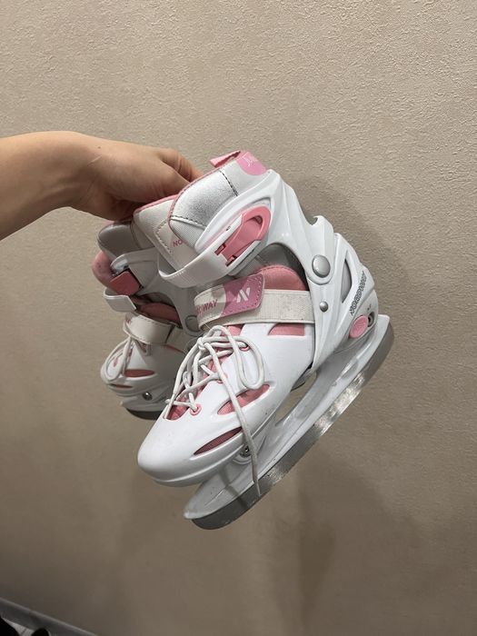 продам коньки для девочки