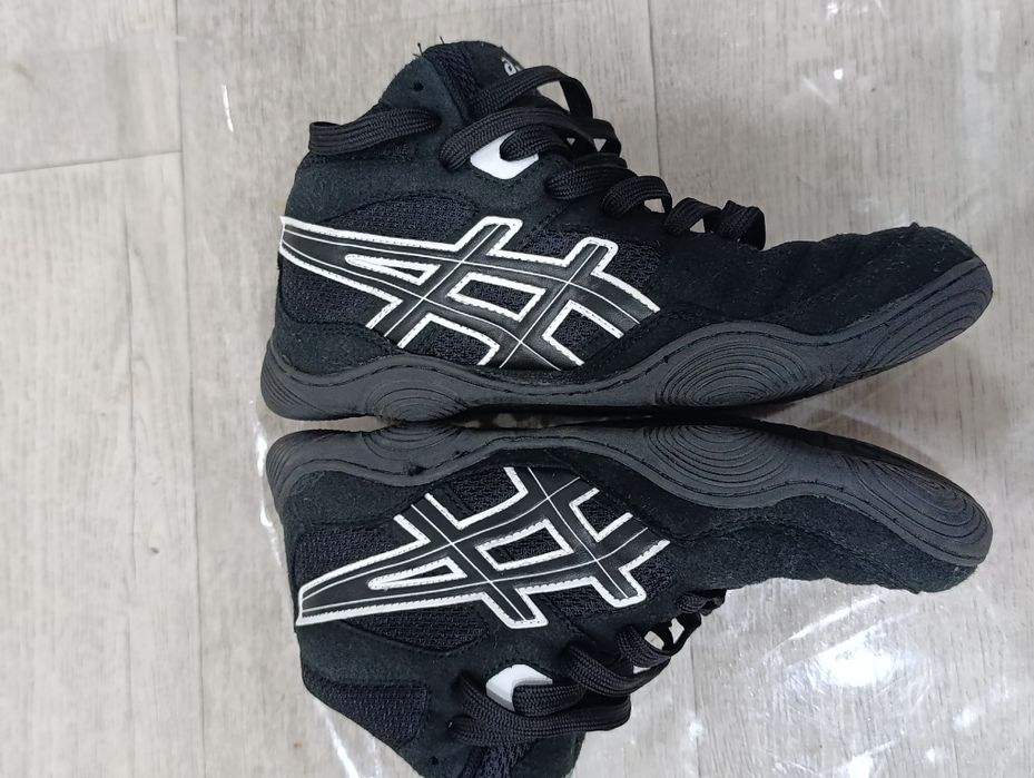 Борцовки[asics] 37 размера