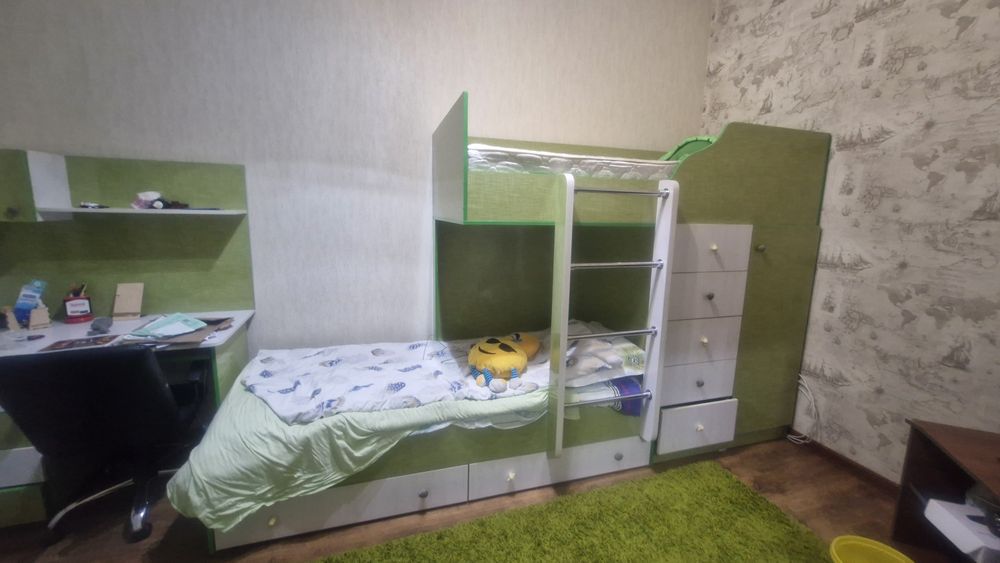 Кровать двухярусная