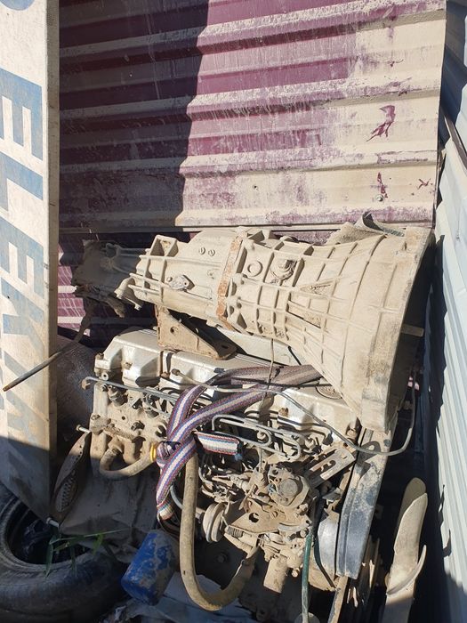 Nissan motor qarobka 6 slindr