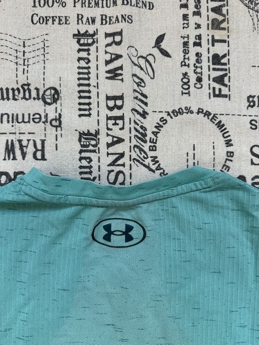 Under Armour original тениска. XS, S