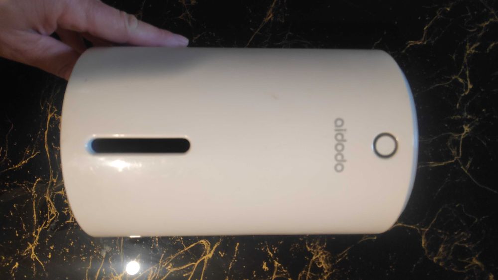 Пречиствател влагоуловител малък и преносим с елемент на Пелтие