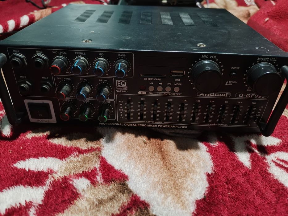 Stație audio 200 watti