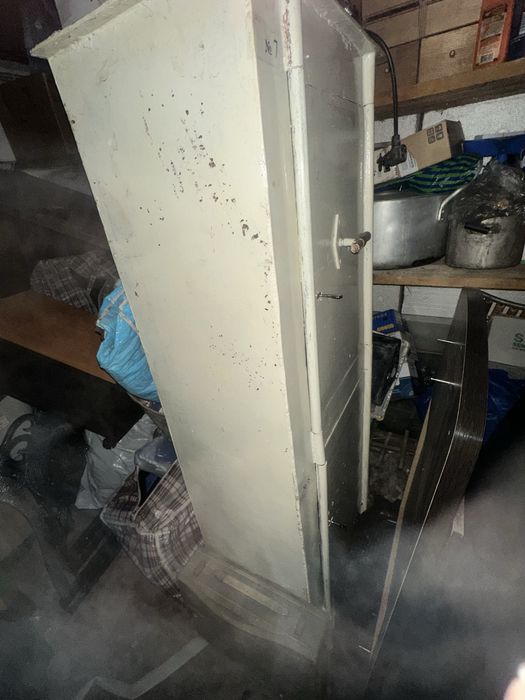 Продаю металлические сейфы