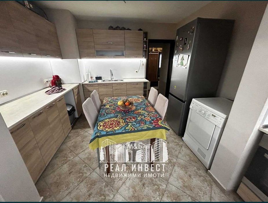 Продава се Тристаен апартамент в Хасково, Орфей - 75 кв.м за 1224 €/кв.м - Снимка #1