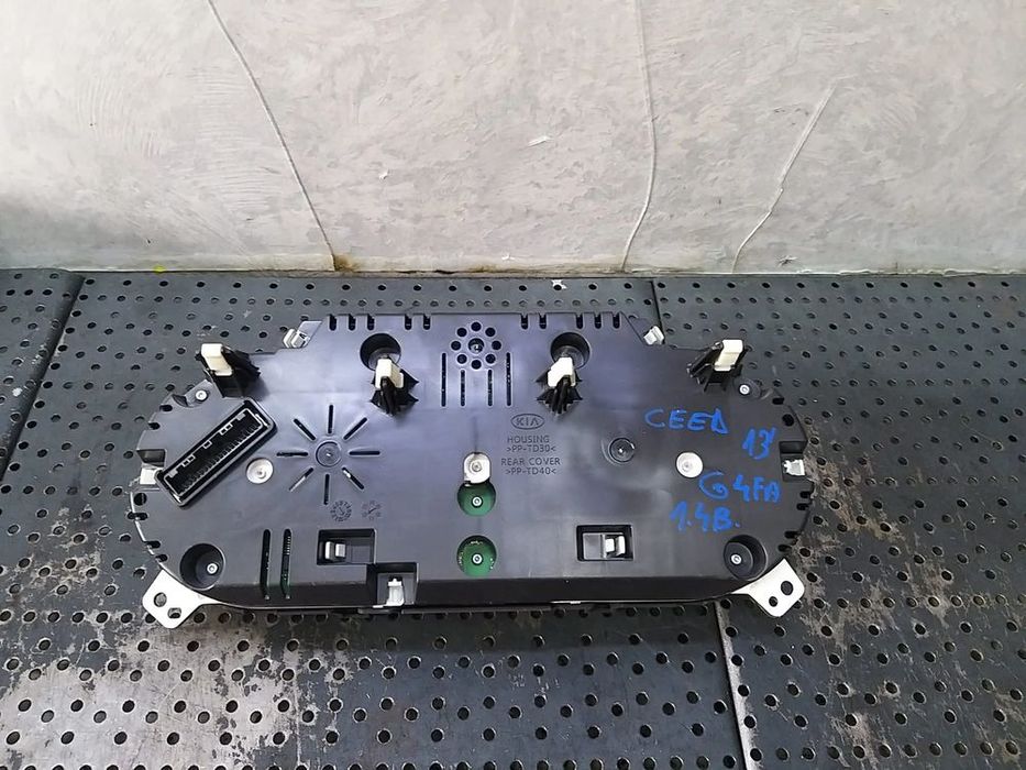 Ceasuri bord benzina kia ceed 2 jd 94003a2180