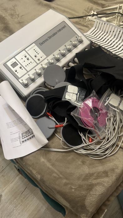 Aparat de electrostimulare