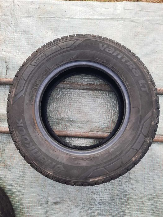 2 anvelope de vara, Hankook, 215/70/R15C,DOT2021, Pret: 300 lei/bucata