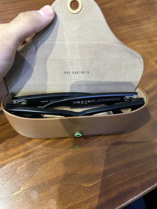Ray ban meta gen 1 matoviy xameleon