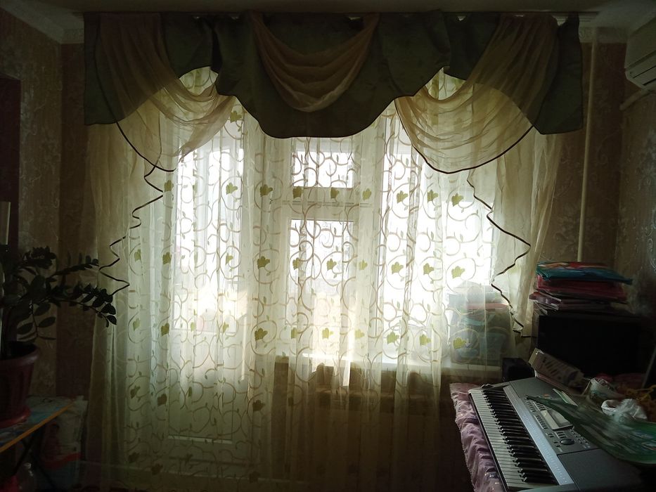 Занавески,жапкыш в отличном состоянии