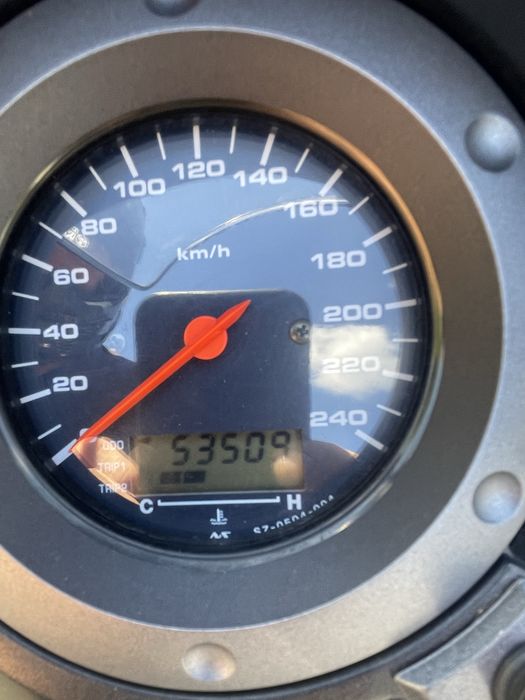 Suzuki V Strom DL 100
