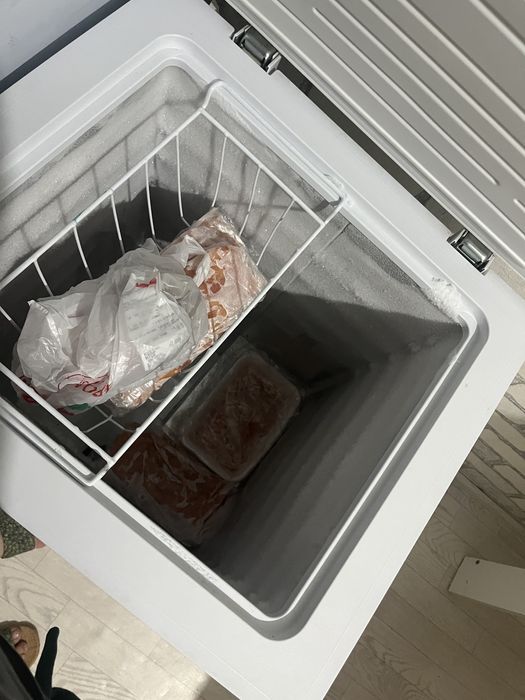 Продам морозильник