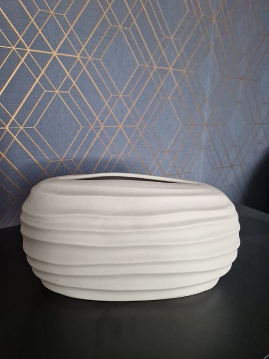 Продам интерьерные вазы