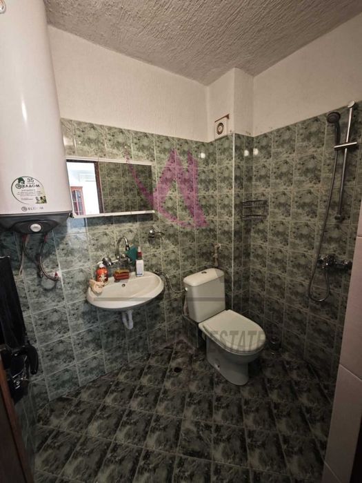 Атрактивен -двустаен -Бриз