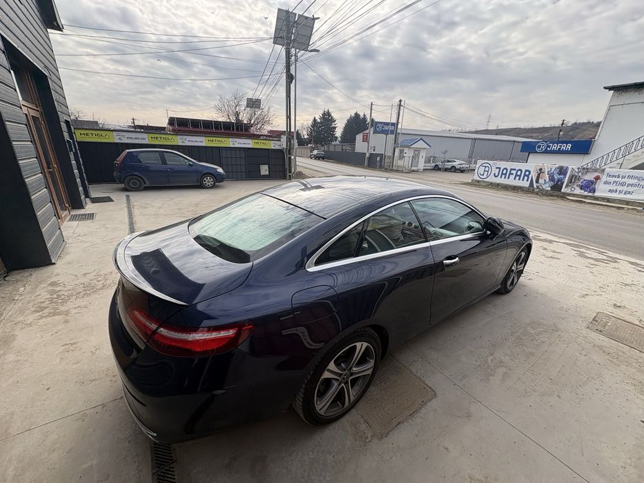 Mercedes-Benz e220d coupe