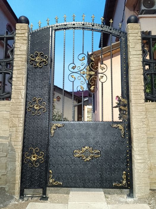Входна врата ковано желязо