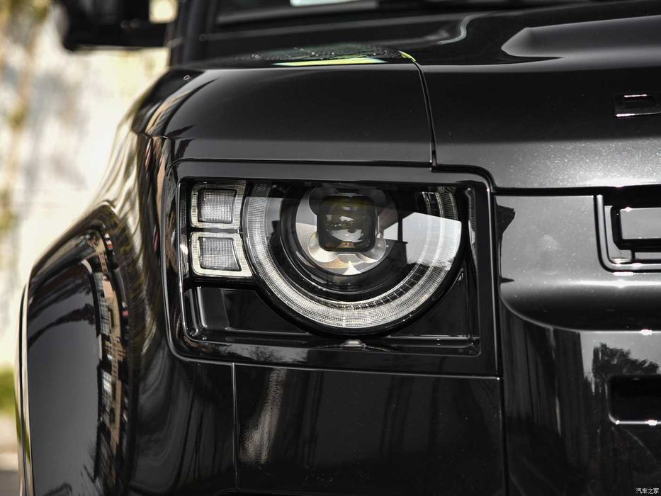 Land rover Defender 20-22 стекла фар
