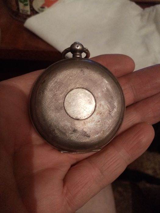 Продам старинные часы серебро 35грамм